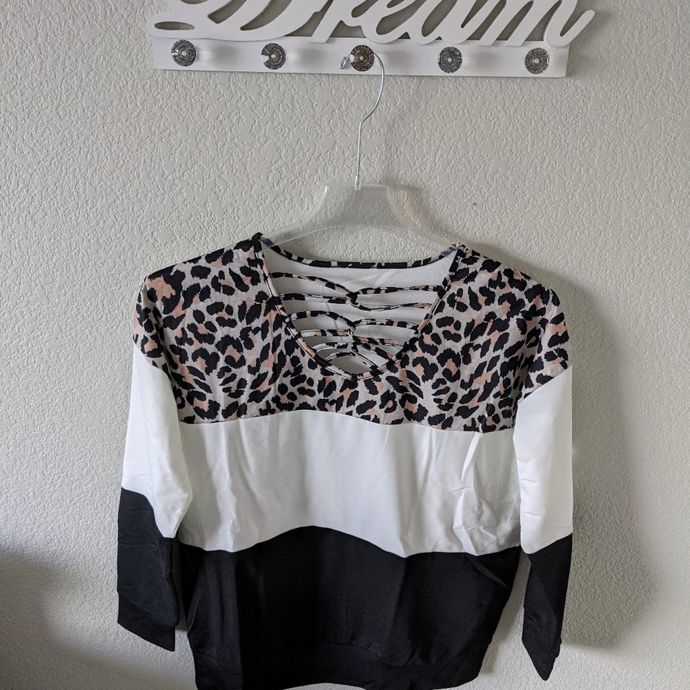 Cute strappy leopard print top - Picture 6 of 8